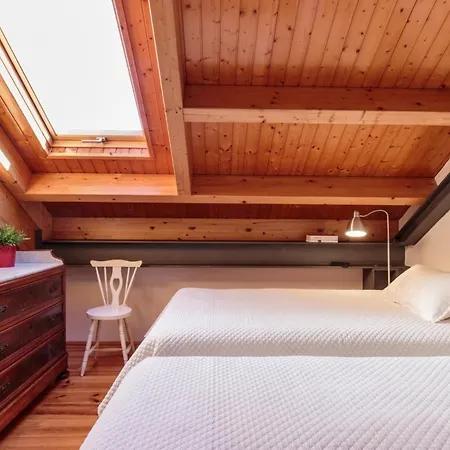 Villa Sleeps 6 With Pool And Wifi