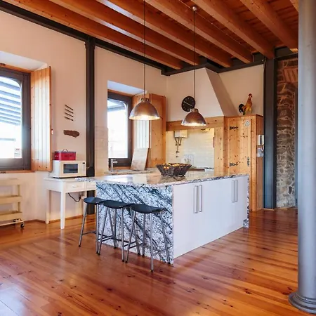 Sleeps 6 With Pool And Wifi * Alfeizerão