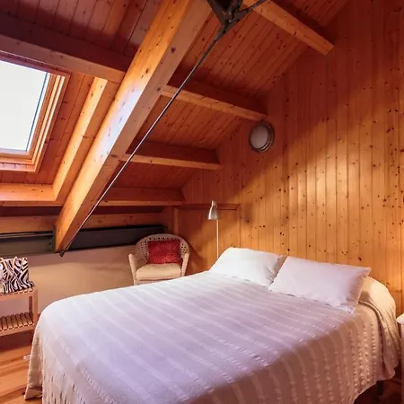Villa Sleeps 6 With Pool And Wifi