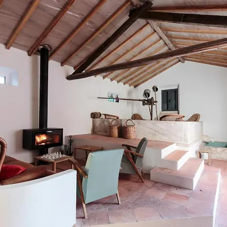 Villa Sleeps 6 With Pool And Wifi Alfeizerão