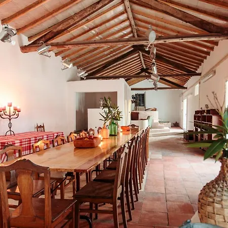 Sleeps 6 With Pool And Wifi Villa Alfeizerão